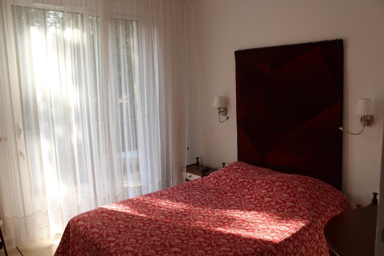 Bed and Breakfast La Maison Blanche Saint Aygulf Exterior foto