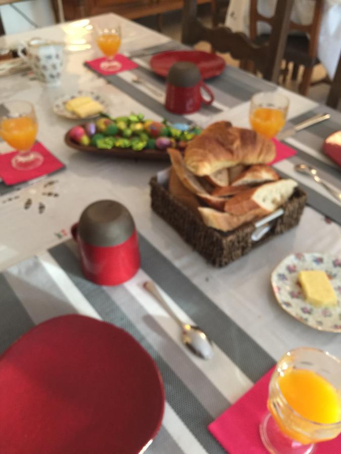 Bed and Breakfast La Maison Blanche Saint Aygulf Exterior foto